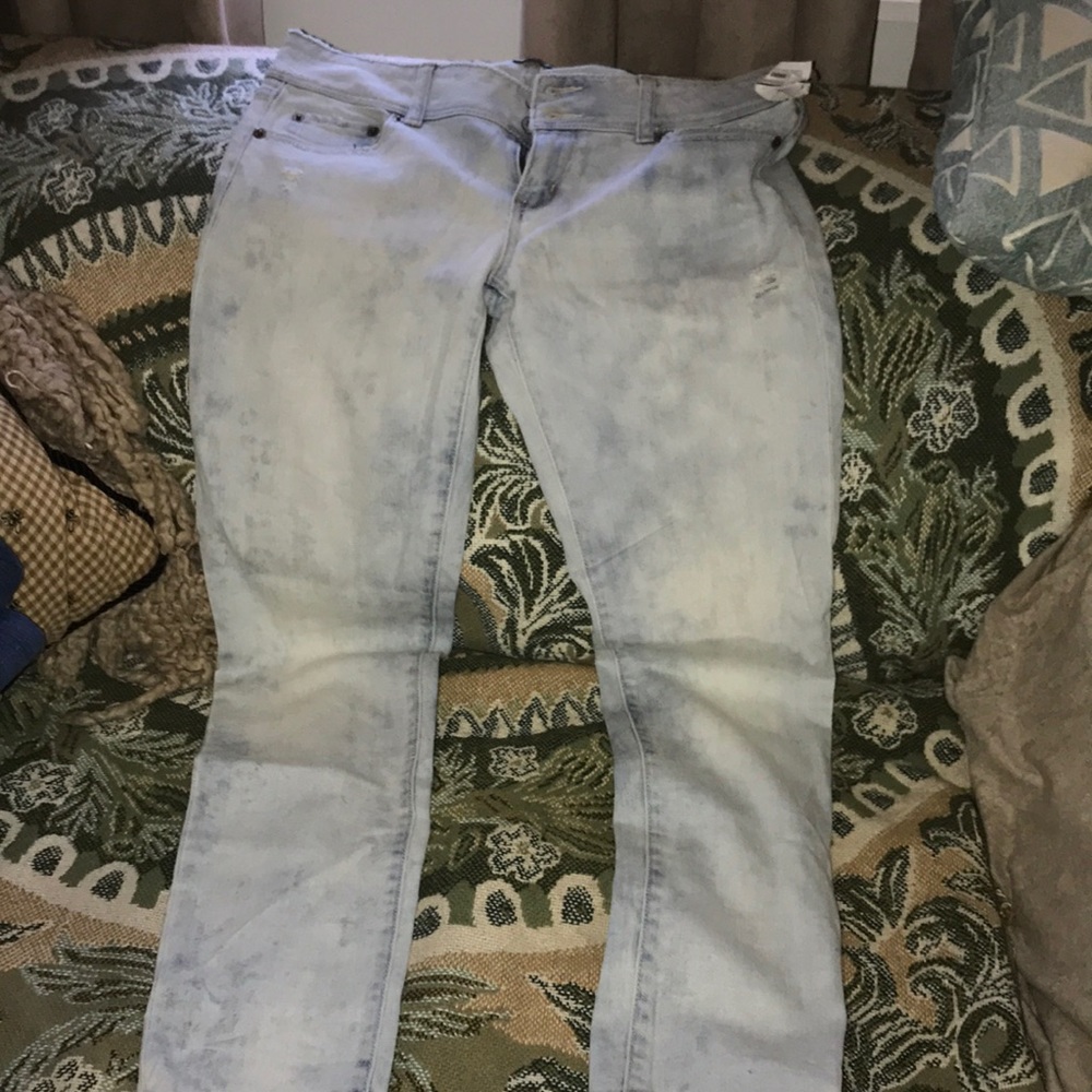 American eagle outfitters woman’s size10 jeans.